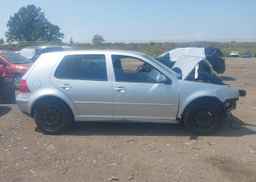 2002 VOLKSWAGEN GOLF