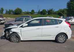 2015 HYUNDAI ACCENT LE