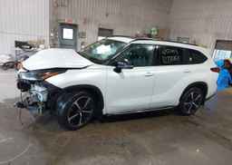 2022 TOYOTA HIGHLANDER XSE
