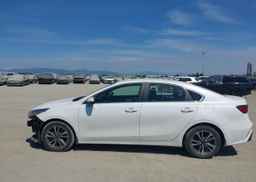 2023 KIA FORTE EX