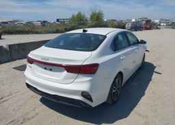 2023 KIA FORTE EX