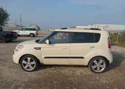 2010 KIA SOUL +