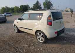 2010 KIA SOUL +