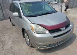 2004 TOYOTA SIENNA CE