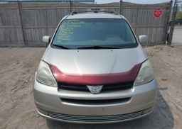 2004 TOYOTA SIENNA CE