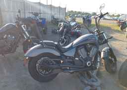 2016 VICTORY MOTORCYCLES GUNNER