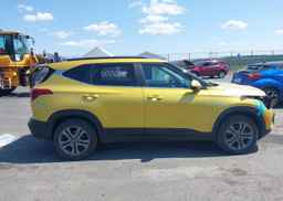 2021 KIA SELTOS EX