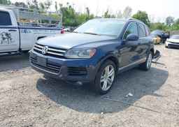 2013 VOLKSWAGEN TOUAREG V6 TDI