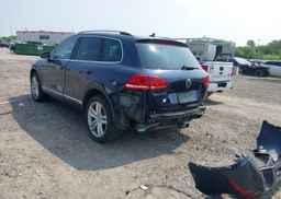 2013 VOLKSWAGEN TOUAREG V6 TDI