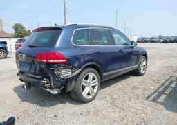 2013 VOLKSWAGEN TOUAREG V6 TDI