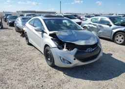 2013 HYUNDAI elantra se