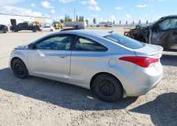 2013 HYUNDAI elantra se