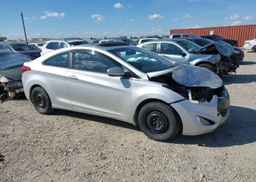 2013 HYUNDAI elantra se