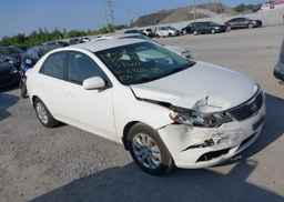 2013 KIA FORTE LX