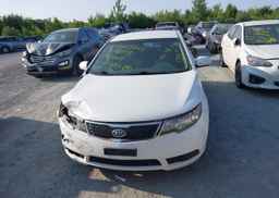 2013 KIA FORTE LX