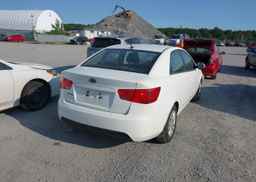 2013 KIA FORTE LX