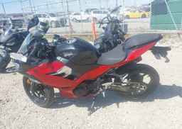 2018 KAWASAKI EX400