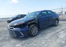2015 TOYOTA CAMRY XLE