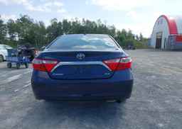2015 TOYOTA CAMRY XLE