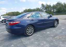 2015 TOYOTA CAMRY XLE