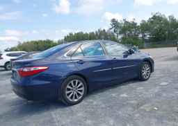 2015 TOYOTA CAMRY XLE