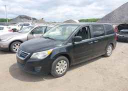 2011 VOLKSWAGEN ROUTAN S