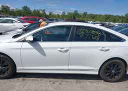 2019 HYUNDAI SONATA ESSENTIAL
