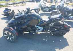 2015 CAN-AM SPYDER ROADSTER F3