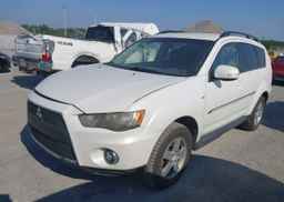 2011 MITSUBISHI OUTLANDER SE