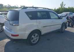 2011 MITSUBISHI OUTLANDER SE