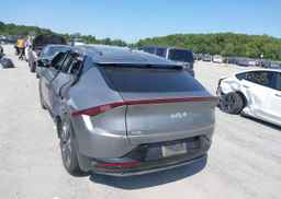 2024 KIA EV6 LAND