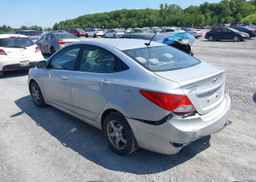 2013 HYUNDAI ACCENT GLS
