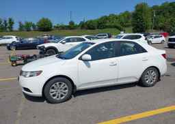 2013 KIA FORTE LX