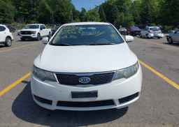 2013 KIA FORTE LX