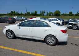 2013 KIA FORTE LX