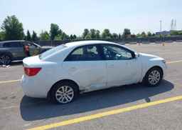 2013 KIA FORTE LX