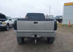 2005 GMC SIERRA 2500HD SL