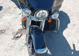 2018 HARLEY-DAVIDSON FLHTCU ULTRA CLASSIC ELECTRA GLD