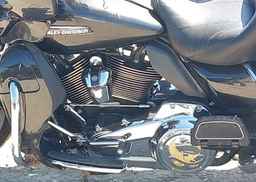 2018 HARLEY-DAVIDSON FLHTCU ULTRA CLASSIC ELECTRA GLD