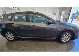 2010 MAZDA 3 S