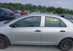 2008 TOYOTA YARIS