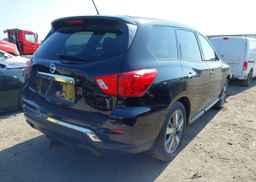2017 NISSAN PATHFINDER S