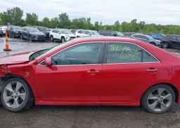 2013 TOYOTA CAMRY L
