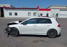 2016 VOLKSWAGEN GOLF R