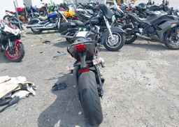 2022 TRIUMPH MOTORCYCLE STREET TRIPLE R