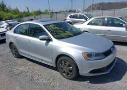 2013 VOLKSWAGEN JETTA SE