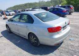 2013 VOLKSWAGEN JETTA SE