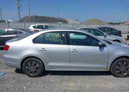 2013 VOLKSWAGEN JETTA SE