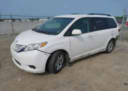 2016 TOYOTA SIENNA LE 8 PASSENGER