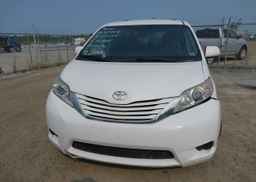 2016 TOYOTA SIENNA LE 8 PASSENGER